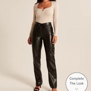 Brand New. Abercrombie & Fitch Vegan Leather The 90’s Straight Ultra High Rise.